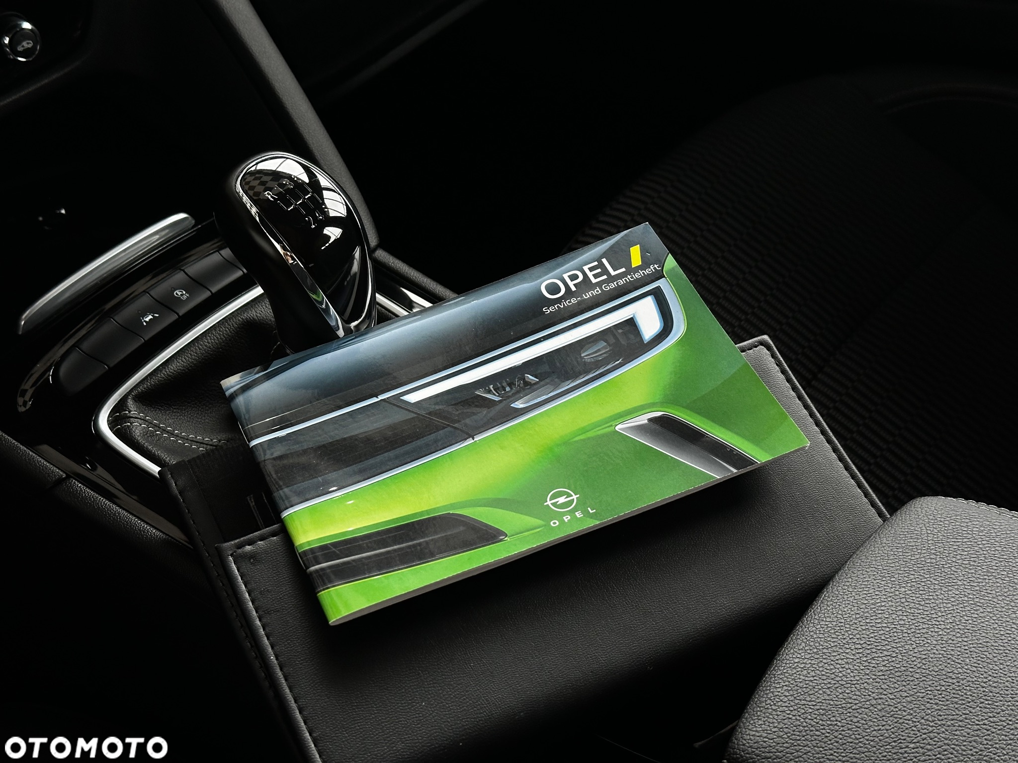 Opel Insignia - 35