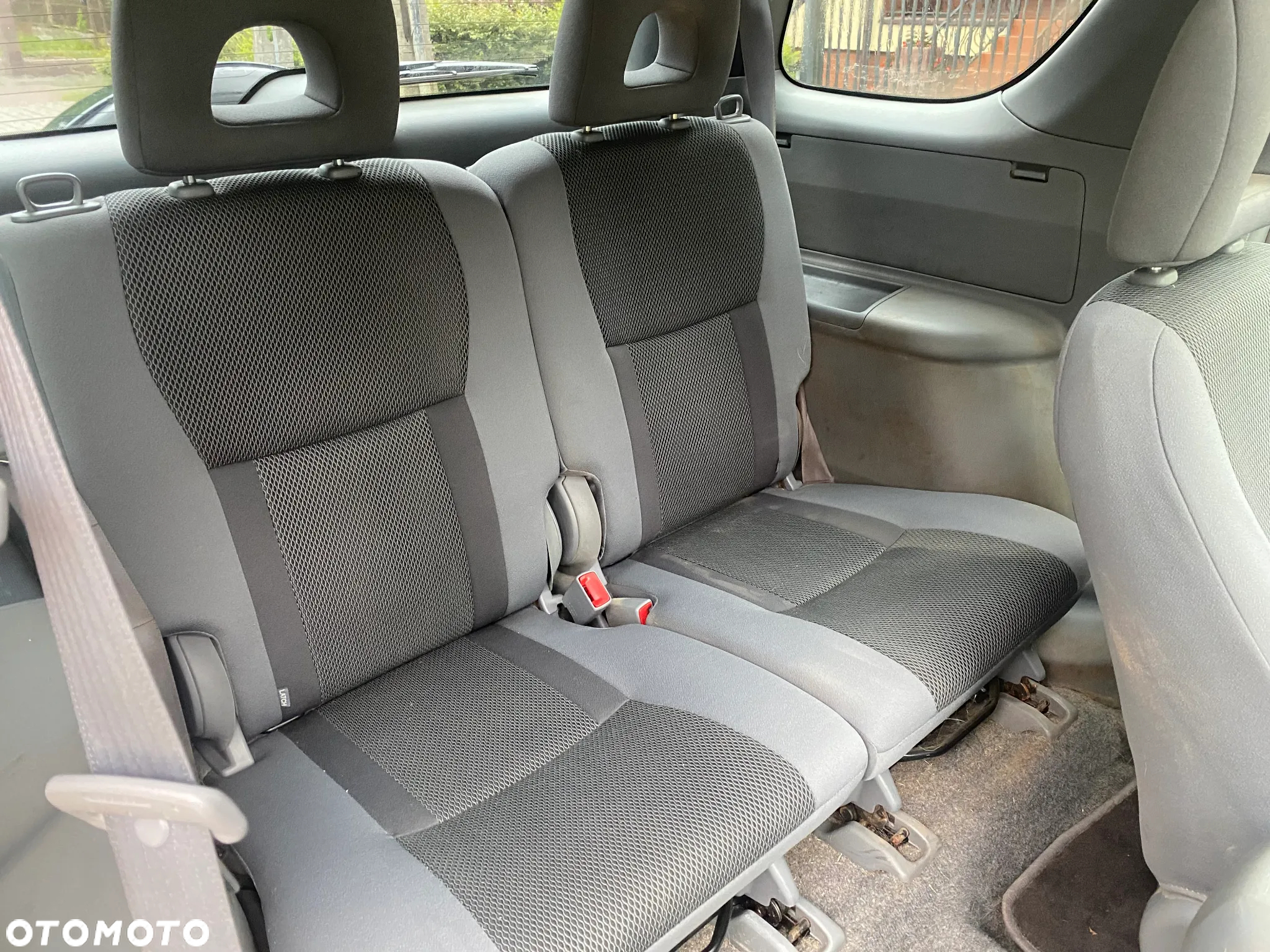 Toyota RAV4 2.0 VVT-i Sol - 19