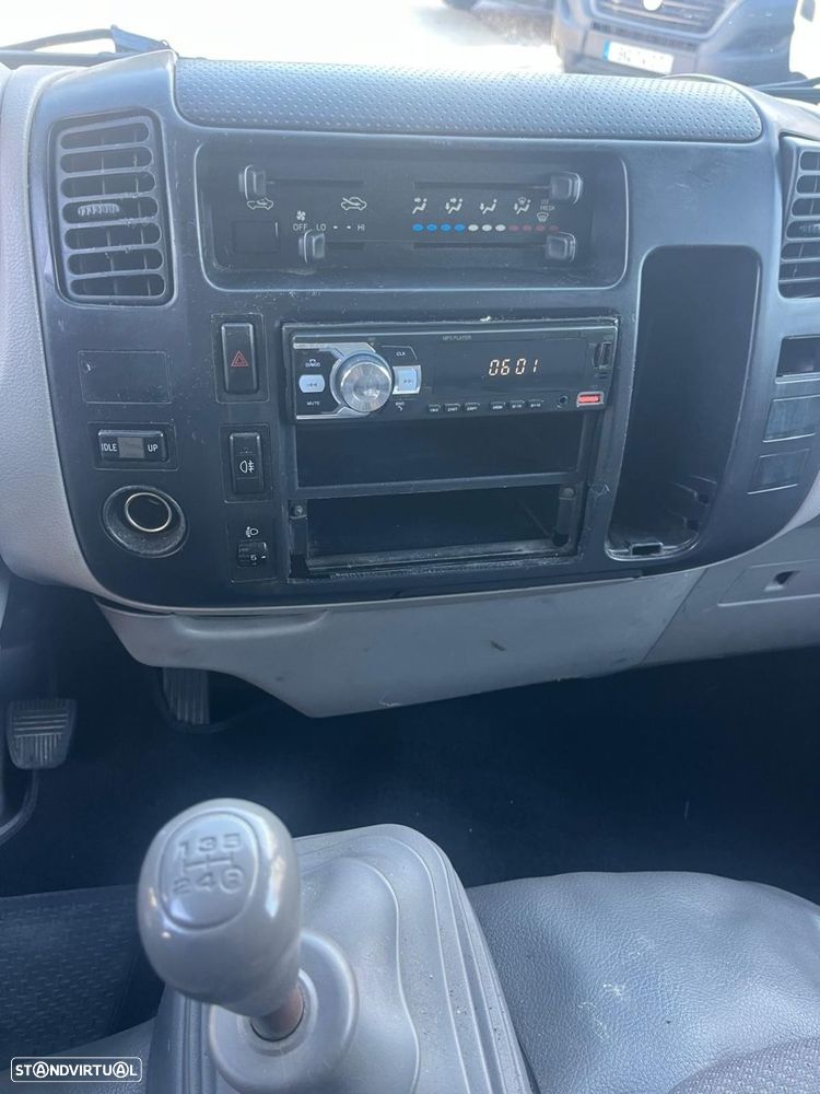 Toyota Dyna C/Frio - 15