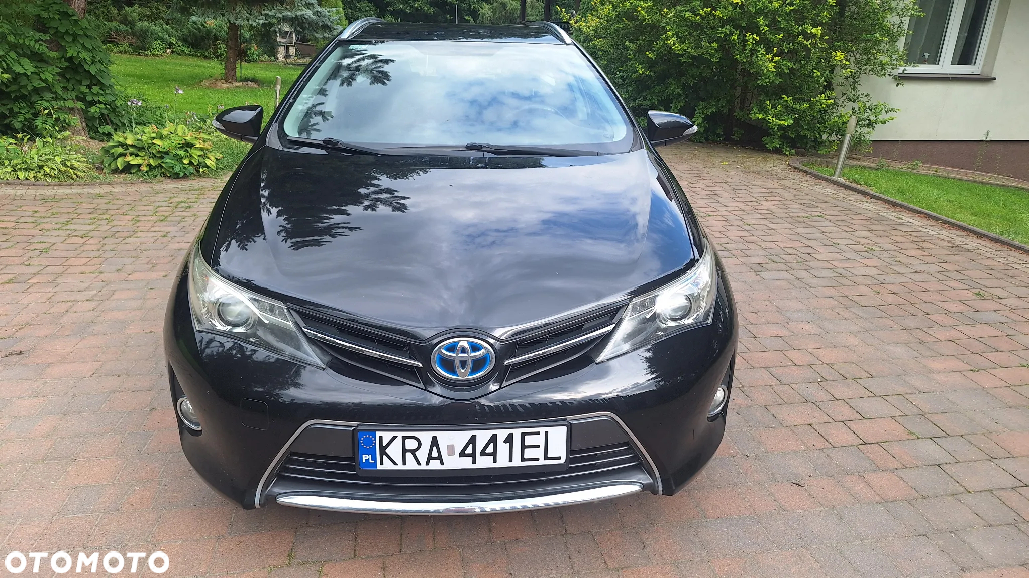 Toyota Auris 1.8 VVT-i Hybrid Automatik Edition - 2