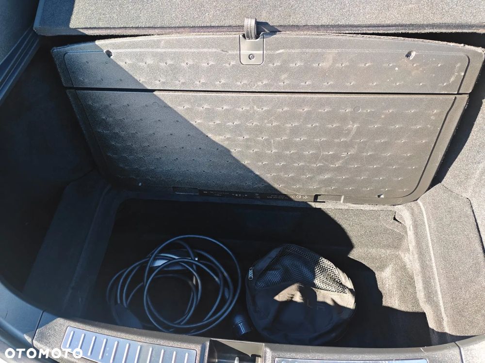 Tesla Model S Long Range Plus - 8