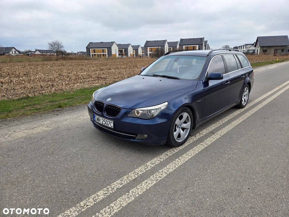BMW Seria 5 525d - 22