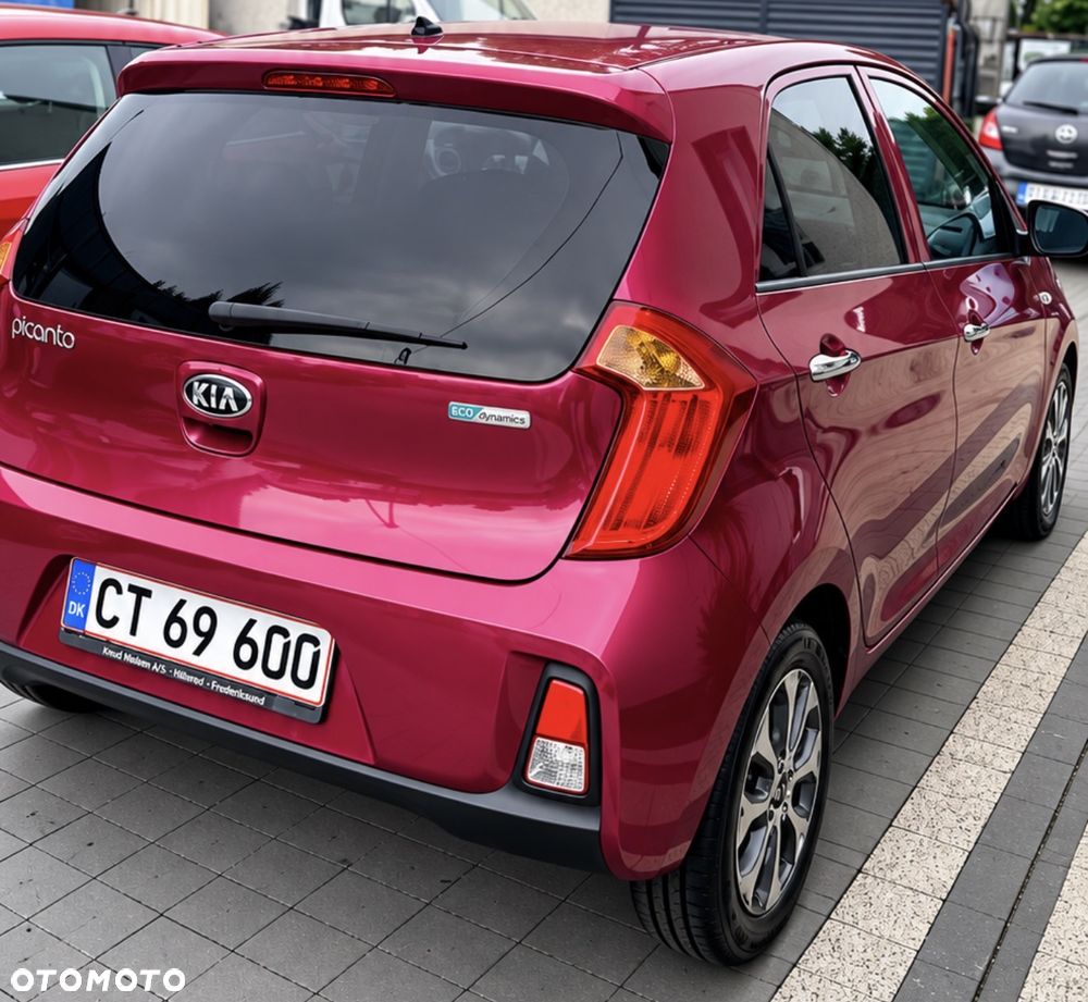 Kia Picanto 1.0 Fifa World Cup Edition - 14