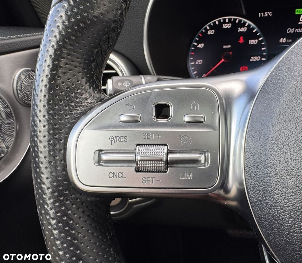 Mercedes-Benz Klasa C 200 4MATIC 9G-TRONIC - 23