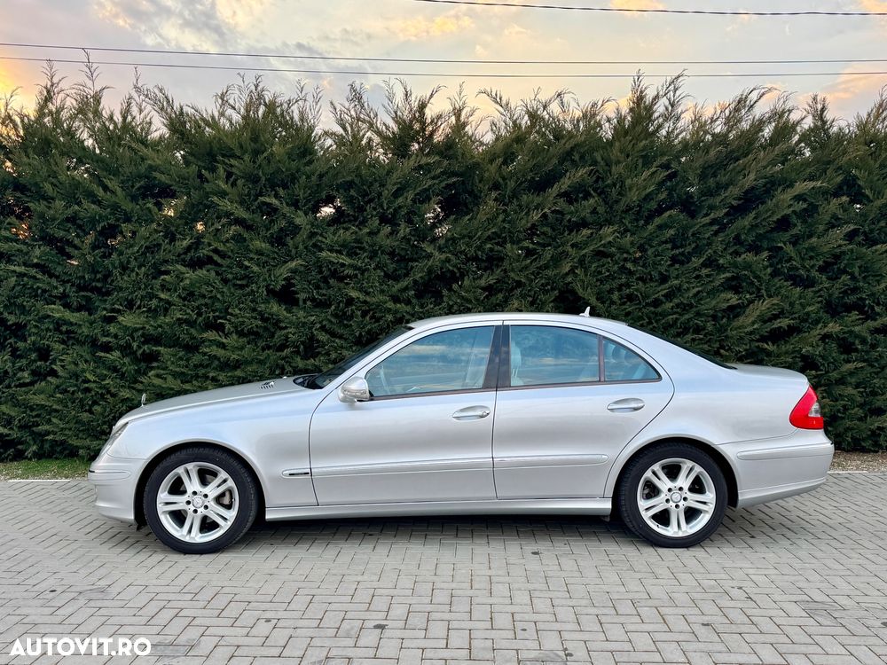 Mercedes-Benz E - 15