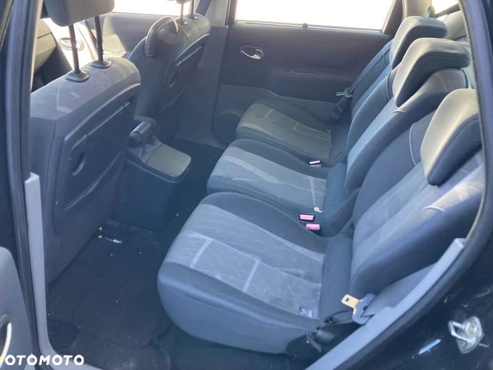 Renault Scenic - 10