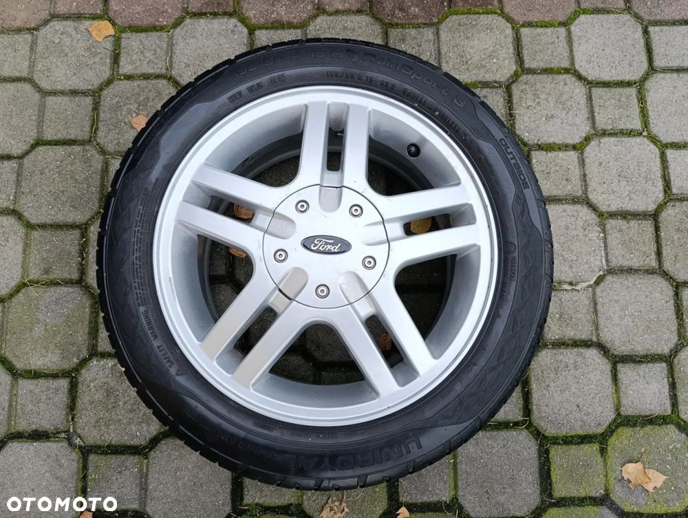 Ford Fiesta 1.5 TDCi Ambiente - 19