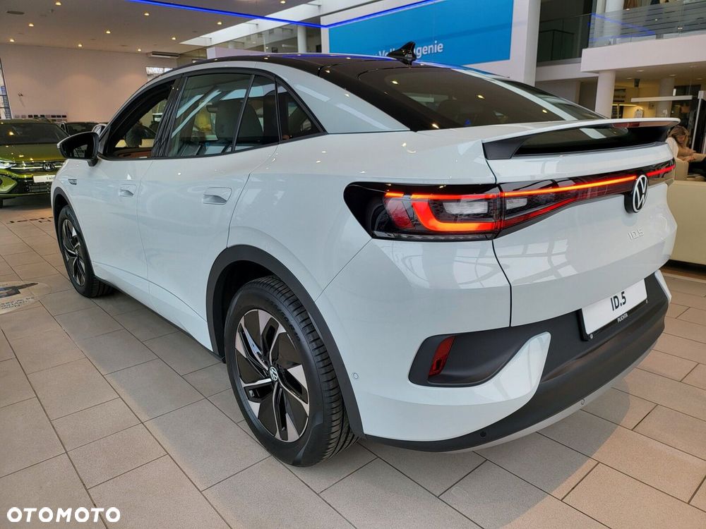 Volkswagen ID.5 58kWh Pure Plus - 4