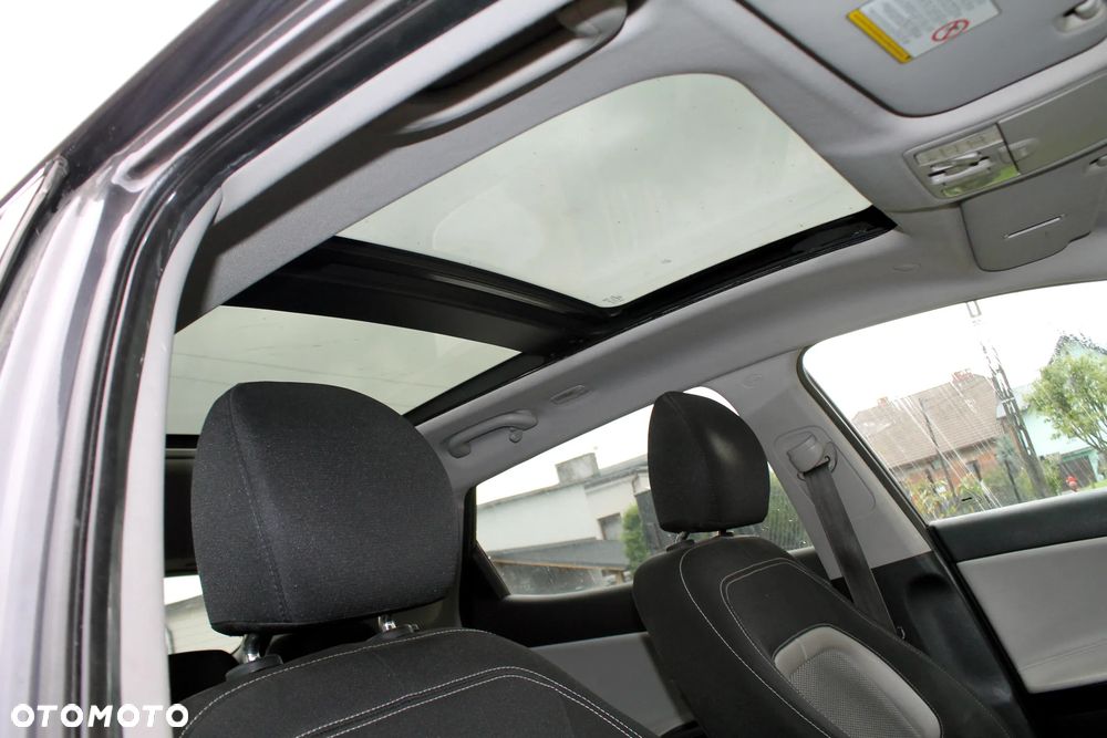 Kia Ceed 1.6 GDI DCT Platinum Edition - 17