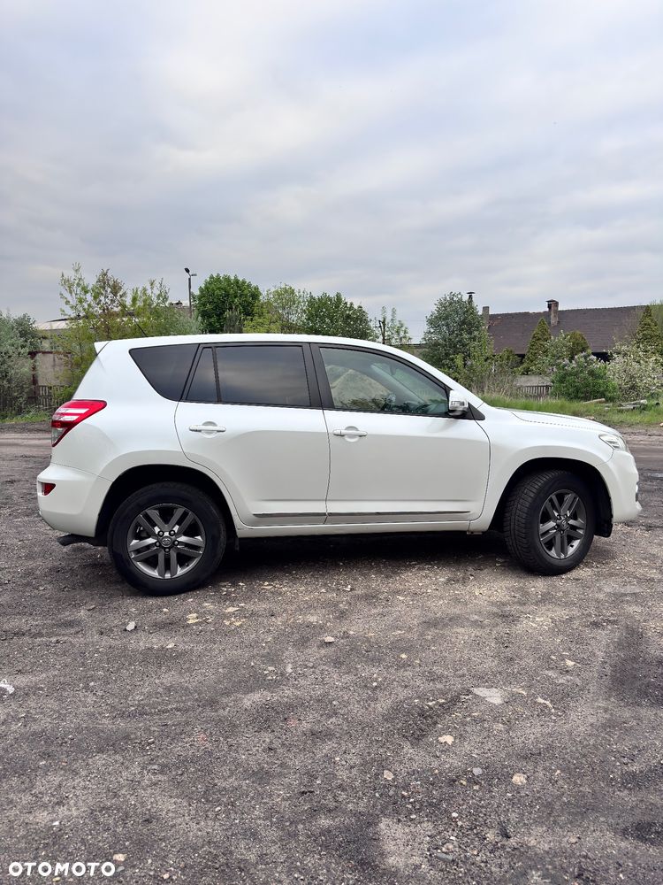 Toyota RAV4 - 5
