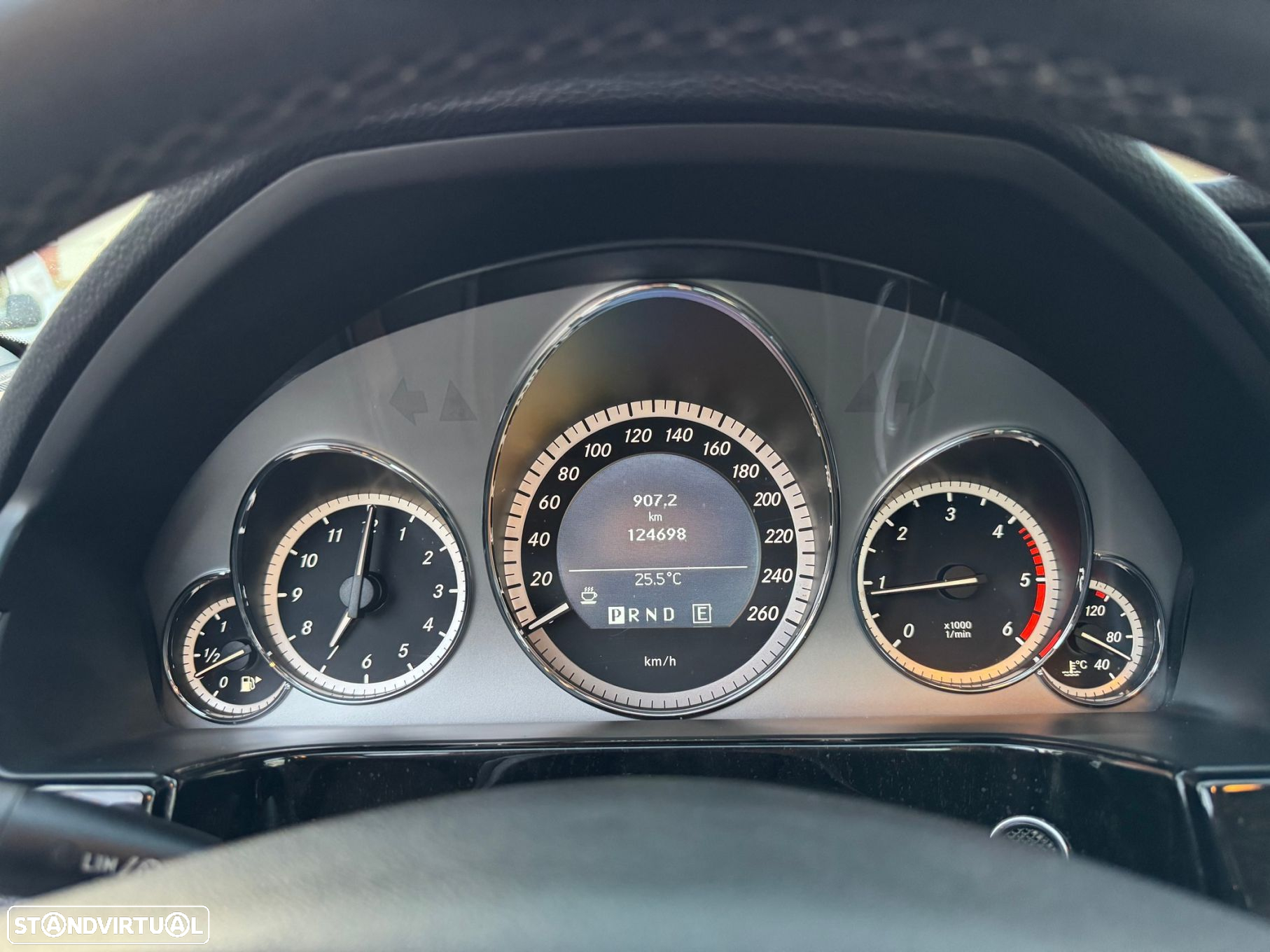 Mercedes-Benz E 220 CDi Avantgarde BlueEfficiency Auto. - 18