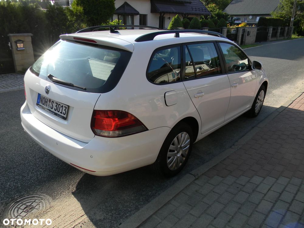 Volkswagen Golf 1.6 TDI BlueMotion Technology Comfortline - 8
