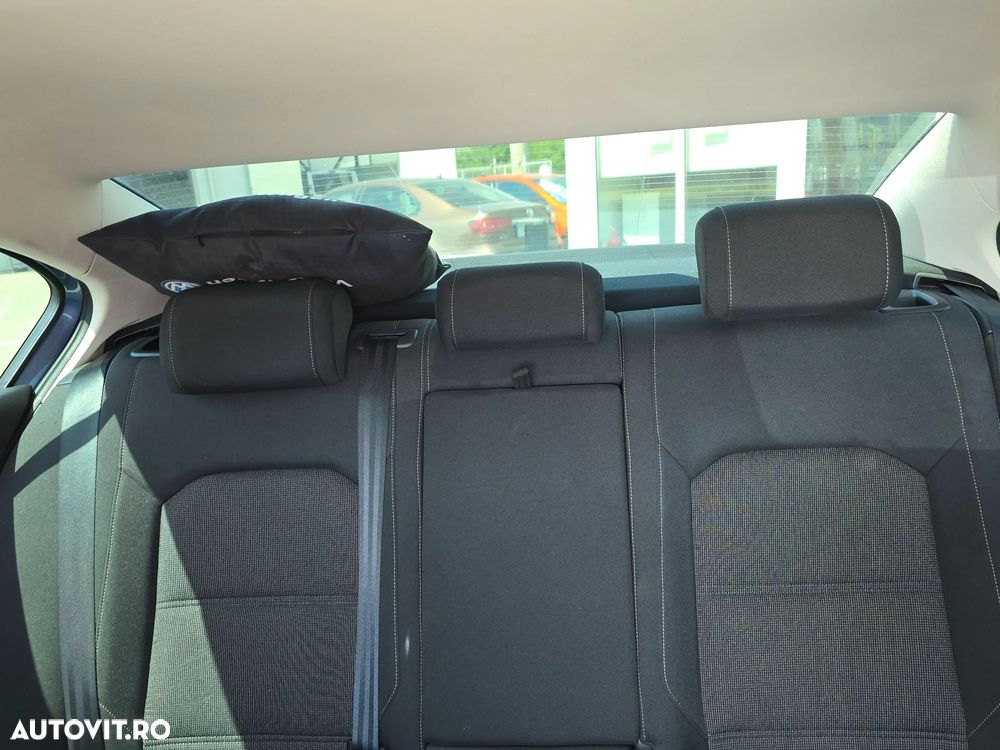 Volkswagen Passat 2.0 TDI (BlueMotion Technology) Comfortline - 23