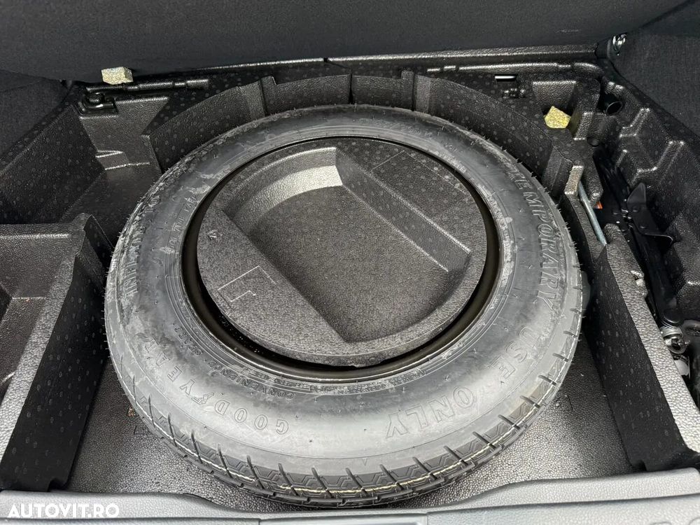 Toyota C-HR - 12