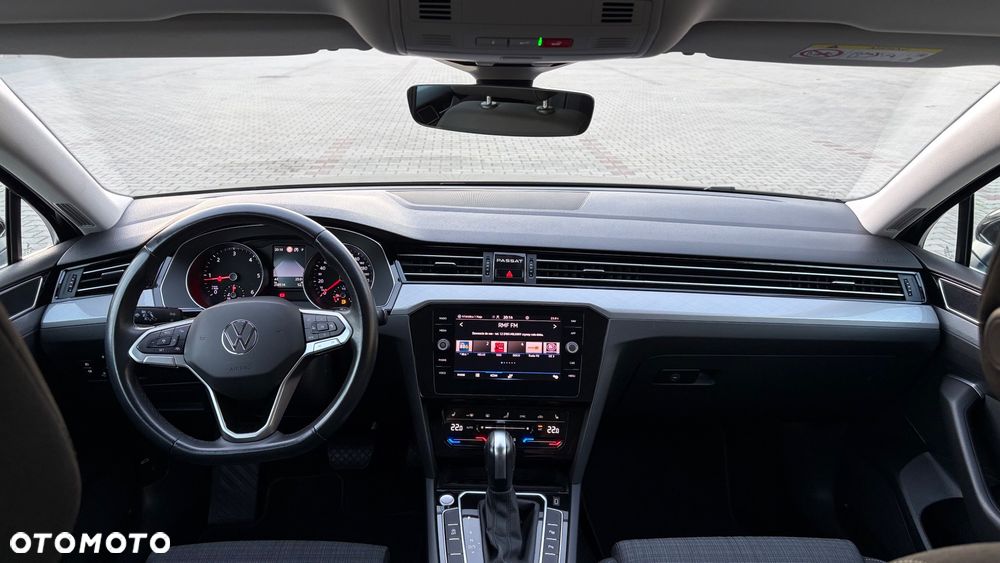 Volkswagen Passat Variant 2.0 TDI SCR DSG Business - 14
