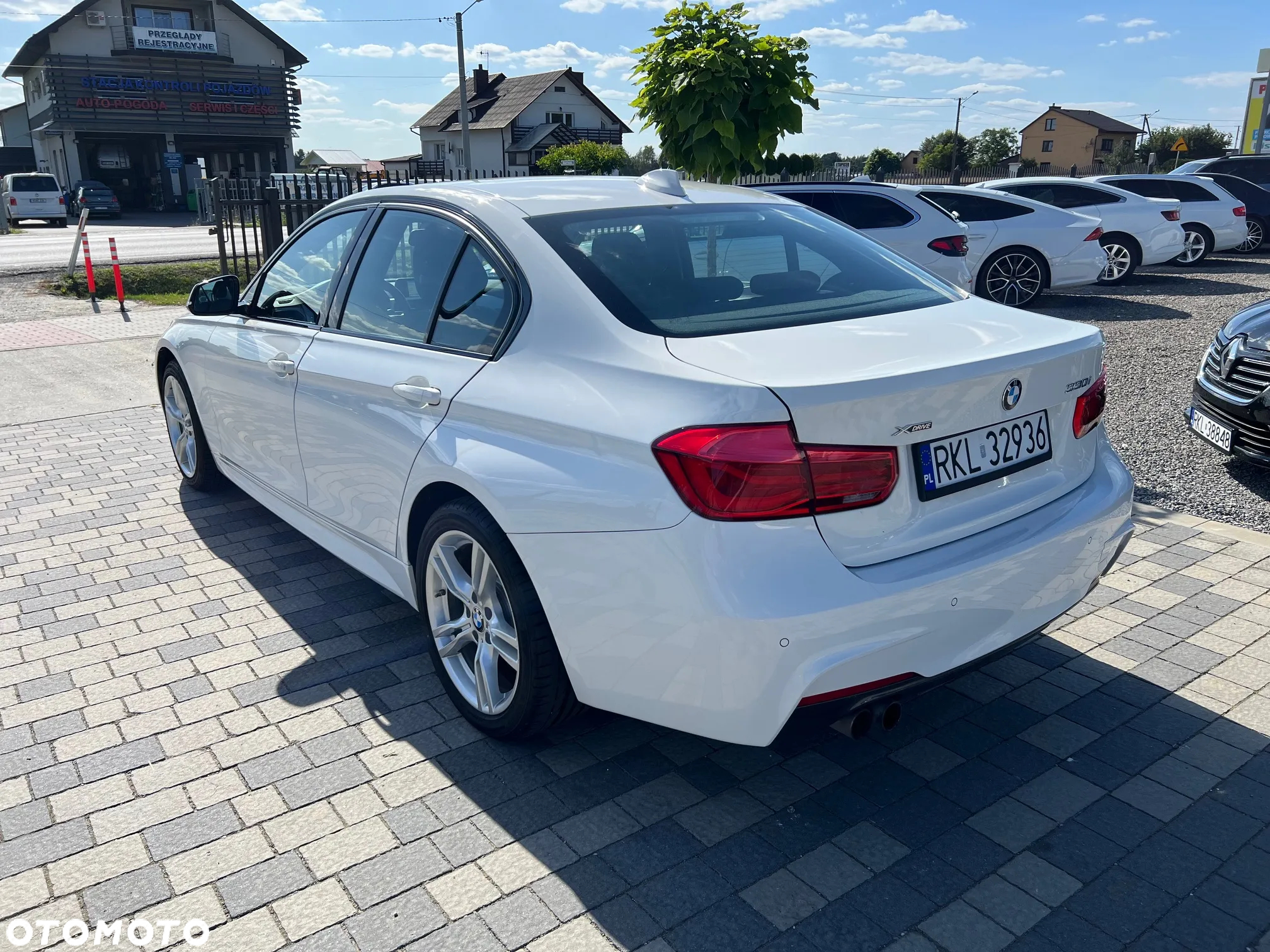 BMW Seria 3 330i xDrive M Sport - 3
