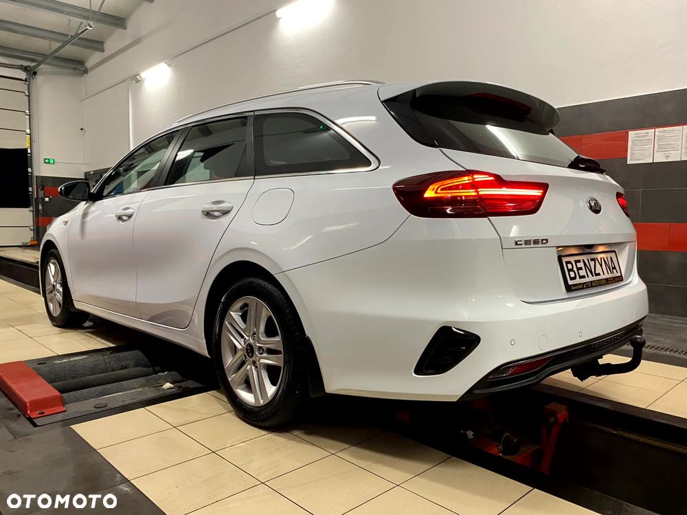 Kia Ceed 1.5 T-GDI DCT7 OPF Platinum Edition - 16