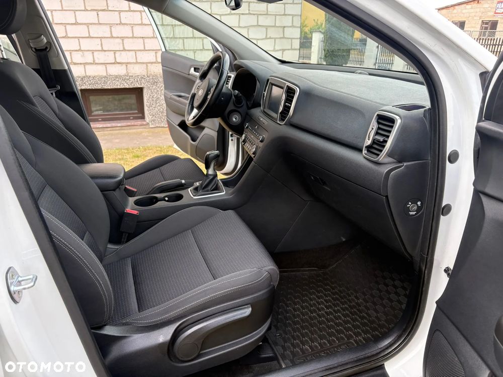Kia Sportage - 16