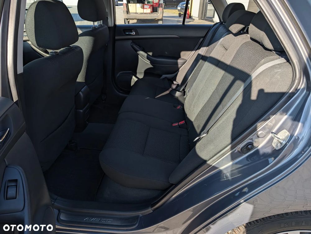 Toyota Avensis 1.8 VVT-i Edition - 36
