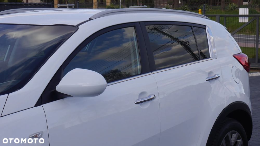 Kia Sportage 1.7 CRDI 2WD Dream-Team Edition - 3