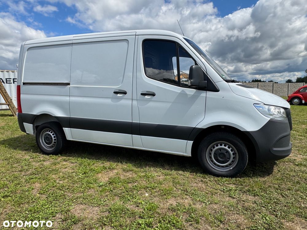 Mercedes-Benz SPRINTER 211 - 19