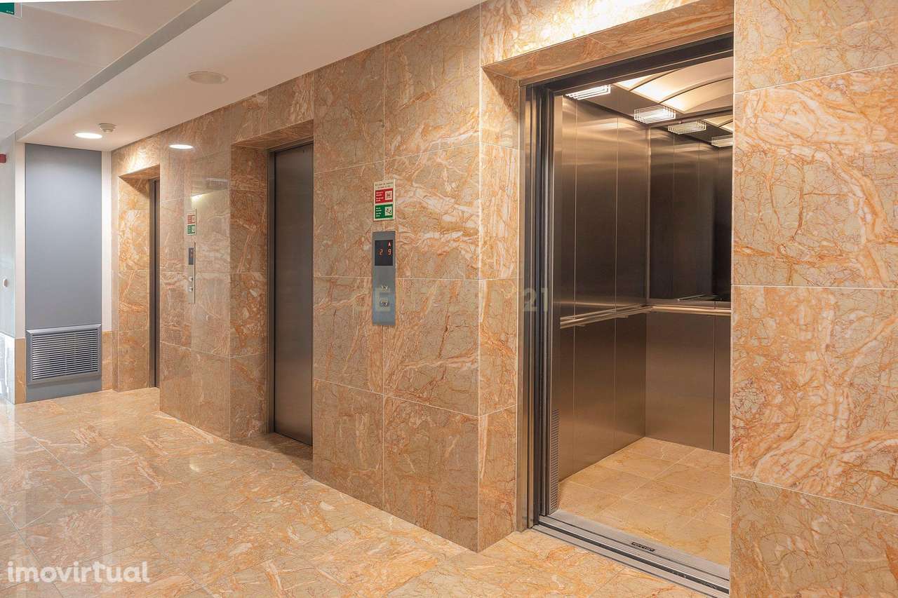 Escritorio Parque das Nações - Grande imagem: 4/15