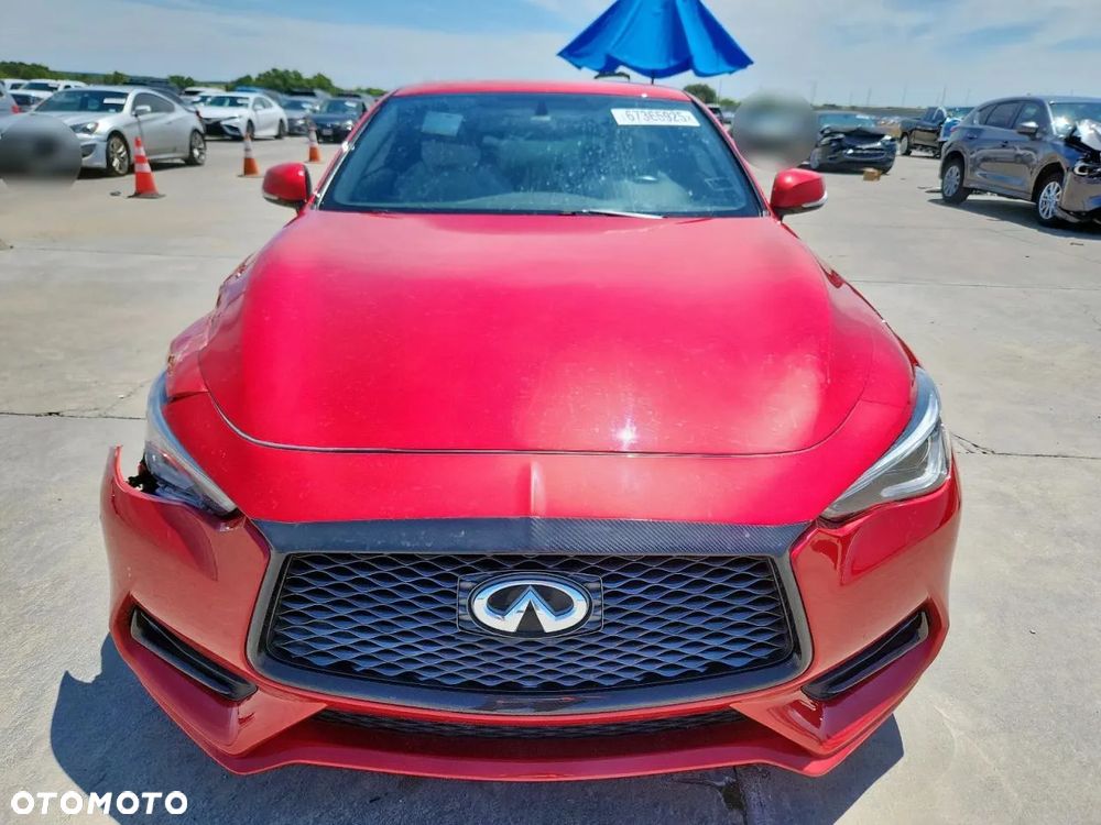 Infiniti Q60 - 5