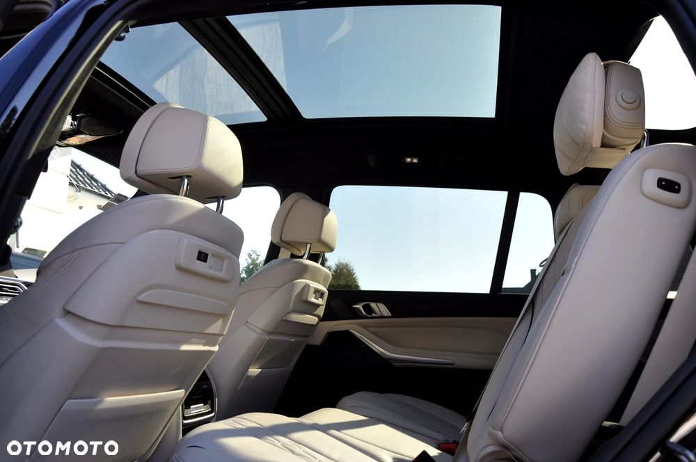 BMW X7 - 15