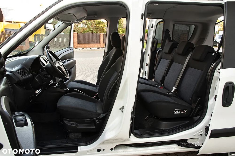 Opel Combo 1.4 Cosmo Eu6 - 25