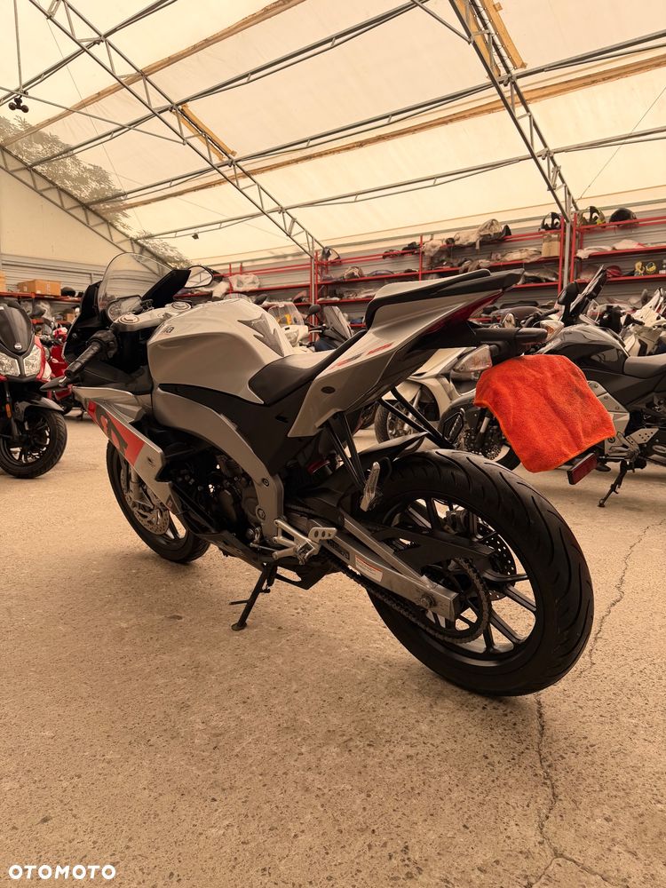 Aprilia RS - 6