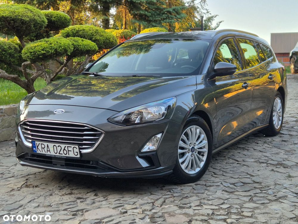 Ford Focus 1.5 EcoBlue Start-Stopp-System TITANIUM DESIGN - 11