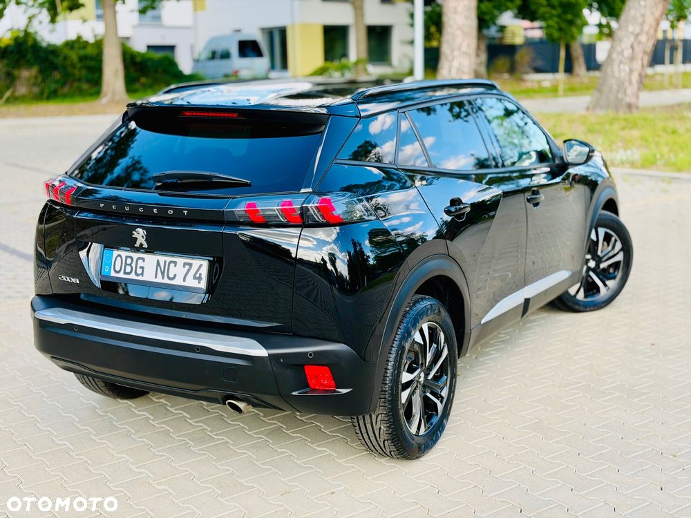 Peugeot 2008 BlueHDi 130 EAT8 Allure Pack - 27