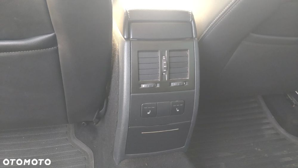 Skoda Octavia 2.0 TDI Ambiente DSG - 10