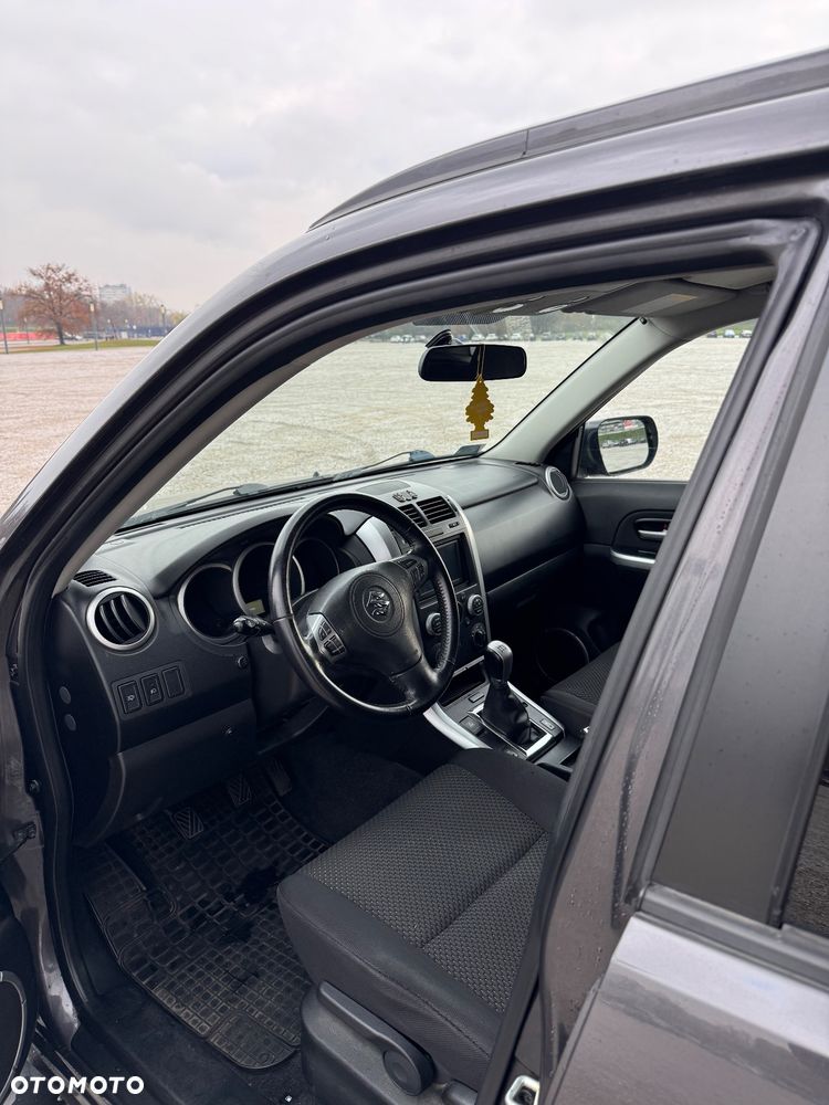 Suzuki Grand Vitara 2.4 Premium EU5 - 5