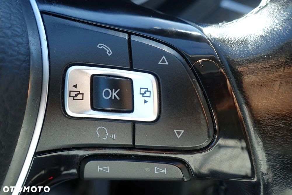 Volkswagen Tiguan 2.0 TDI SCR Elegance - 33