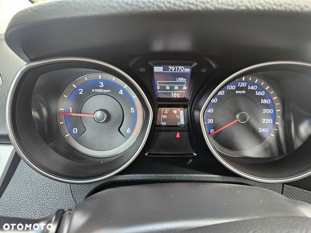 Hyundai i30 - 12