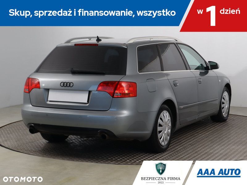 Audi A4 Avant - 6