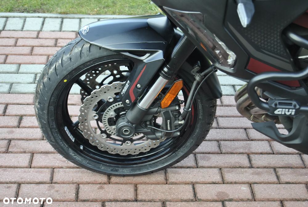 Kawasaki Versys 1000 - 6