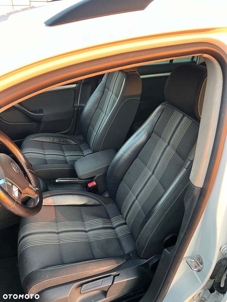 Volkswagen Golf 1.6 TDI BlueMot Trendline - 20