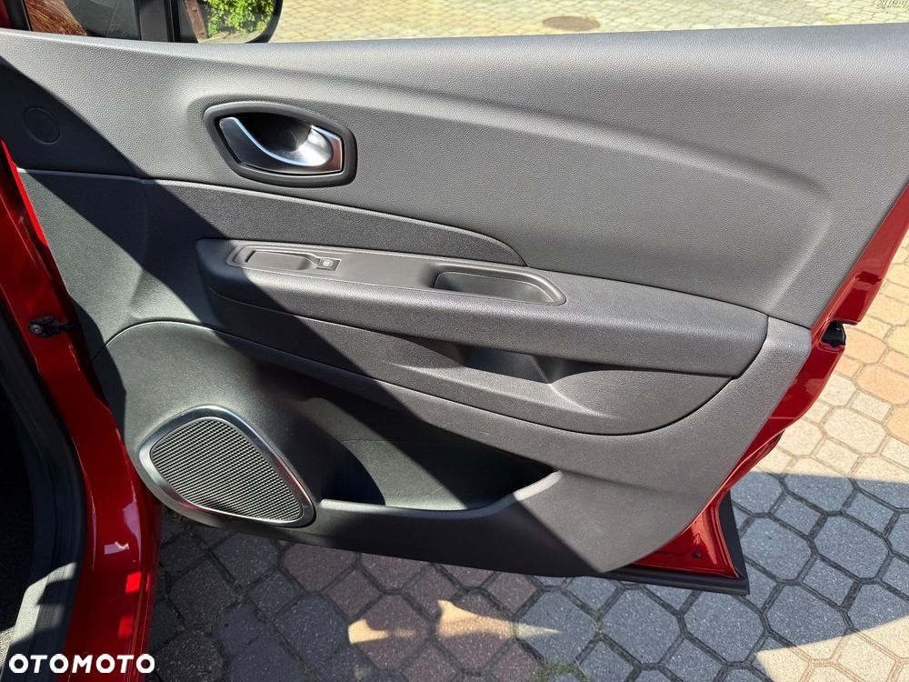 Renault Captur - 21