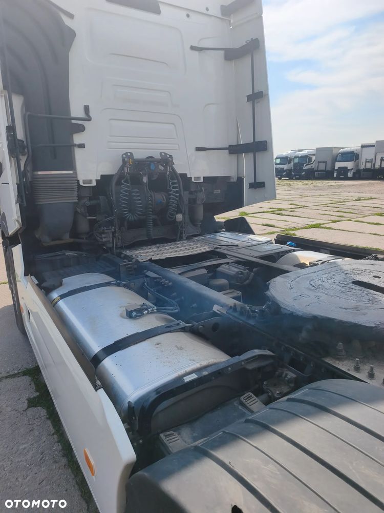 Renault Gama T 480 - 10