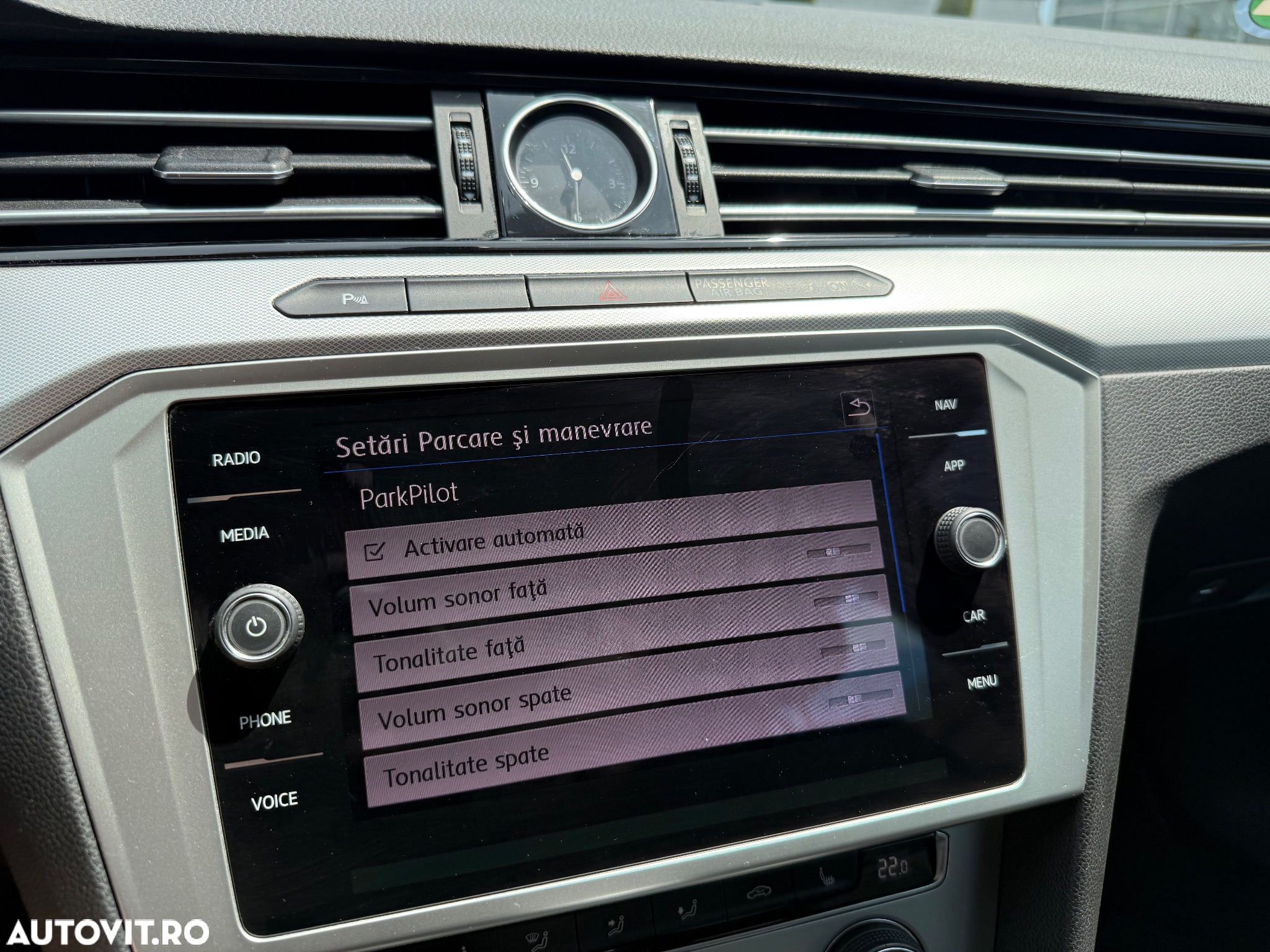 Volkswagen Passat Variant 2.0 TDI DSG Comfortline - 18