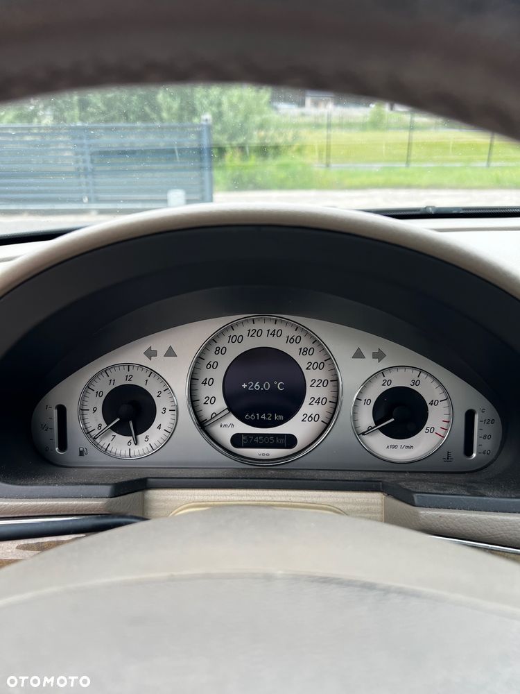 Mercedes-Benz Klasa E - 14