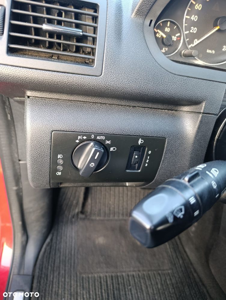 Mercedes-Benz Klasa A 180 CDI Elegance DPF - 16