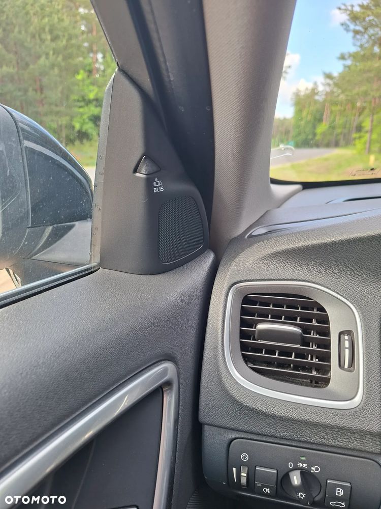 Volvo V60 D5 AWD Summum - 7