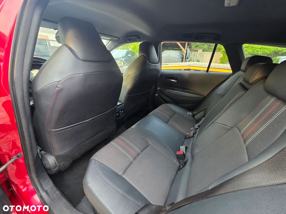 Toyota Corolla 2.0 Hybrid GR Sport - 23