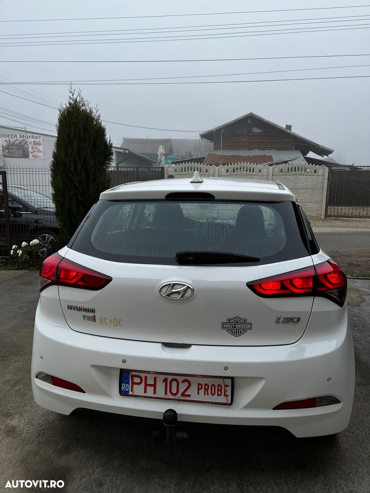 Hyundai i20 1.2 Intro Edition - 10