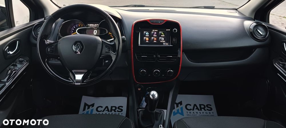 Renault Clio - 22