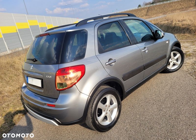 Suzuki SX4 - 25