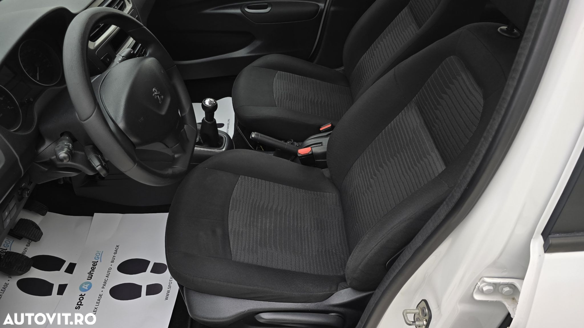 Peugeot 301 1.6 BlueHDI FAP Active - 12